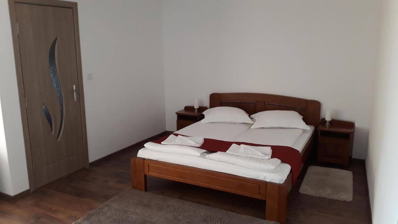 萨图马雷Casa Irinella住宿加早餐旅馆 外观 照片