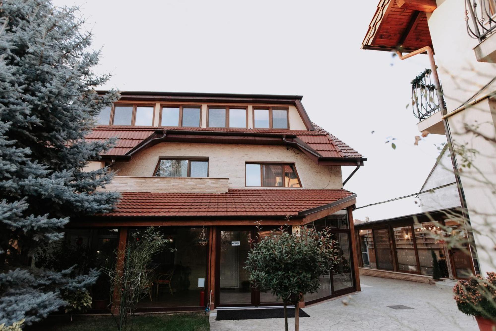 萨图马雷Casa Irinella住宿加早餐旅馆 外观 照片
